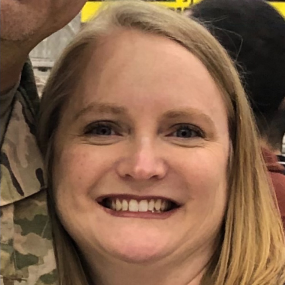 Meet your Posher, Lynnette